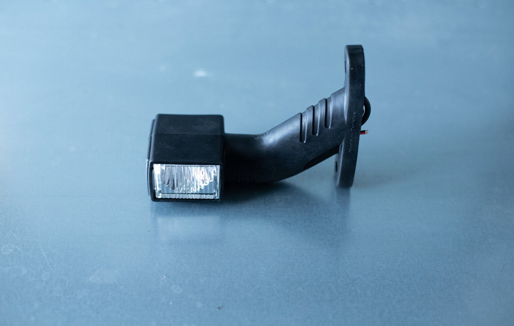 3-richtings Euro LED-hoeklamp 6 diodes voor trucks
